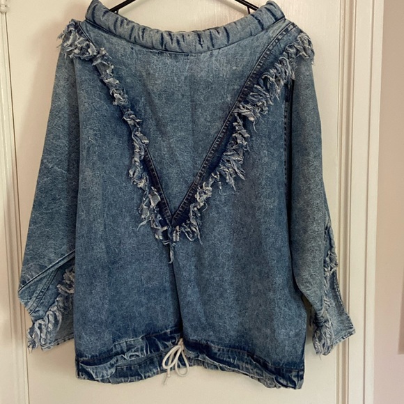 Distressed jean pullover - Picture 1 of 5